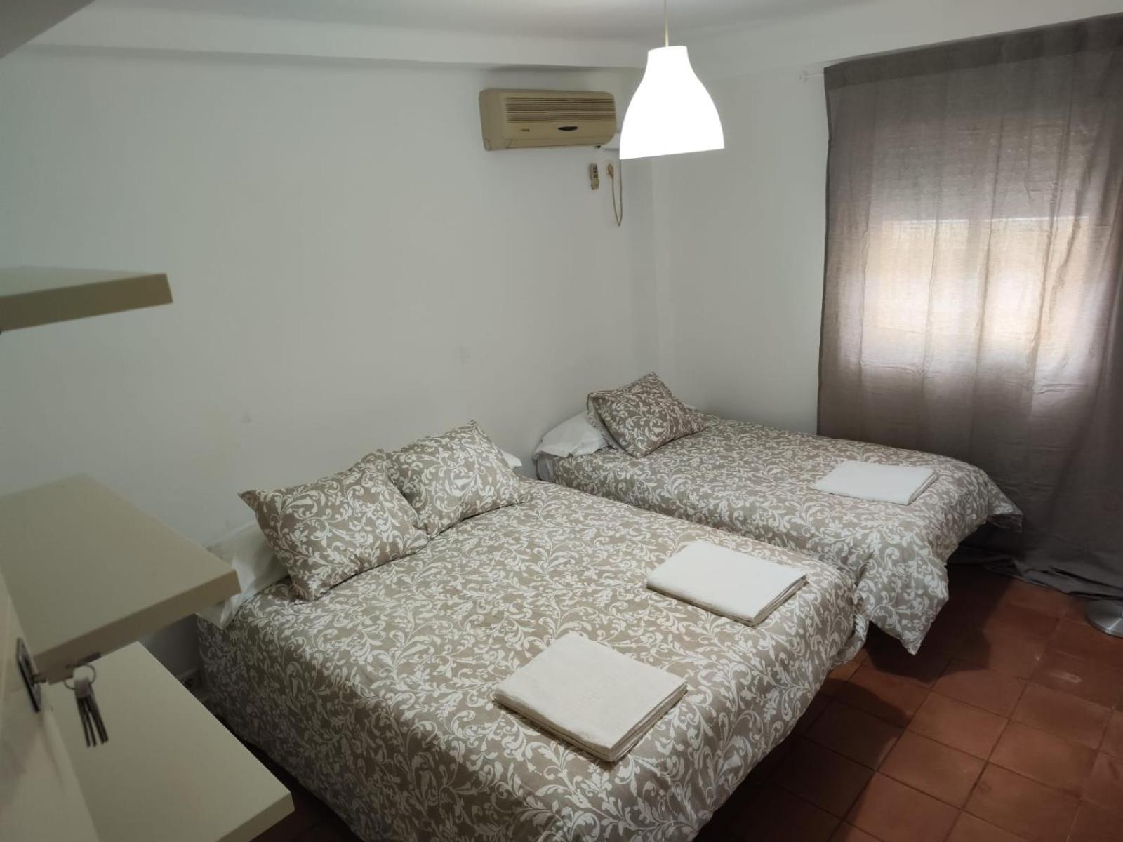 Vts Los Remedios Apartment Seville Luaran gambar