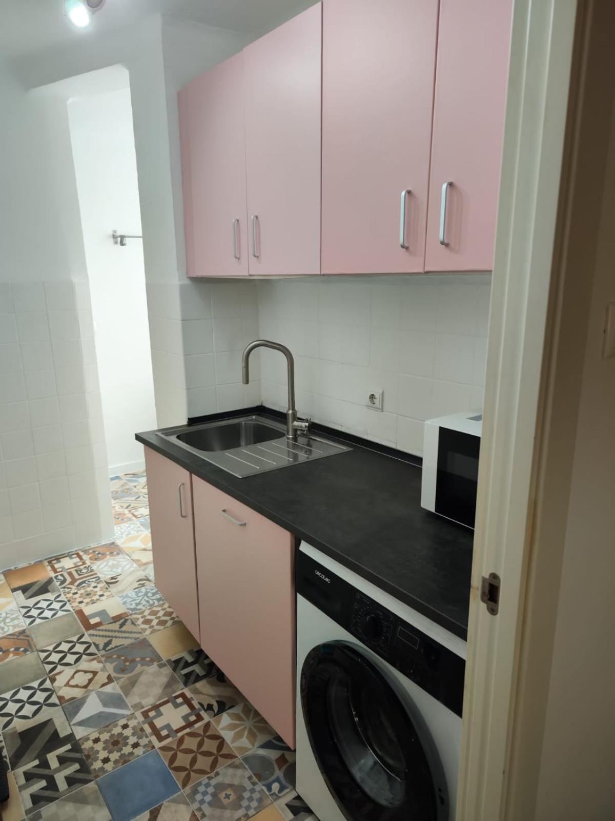 Vts Los Remedios Apartment Seville Luaran gambar